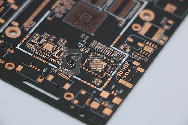 四层车载视频安全PCB1