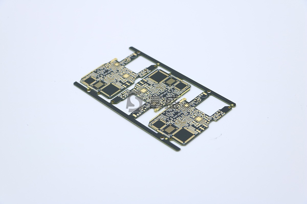 八层运动相机安防PCB1