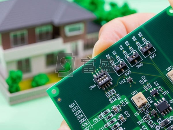 富盛PCB线路板：连接电子世界的桥梁