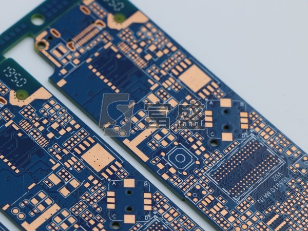 PCB生产厂家告诉你：孔内无铜的过孔不通原因？